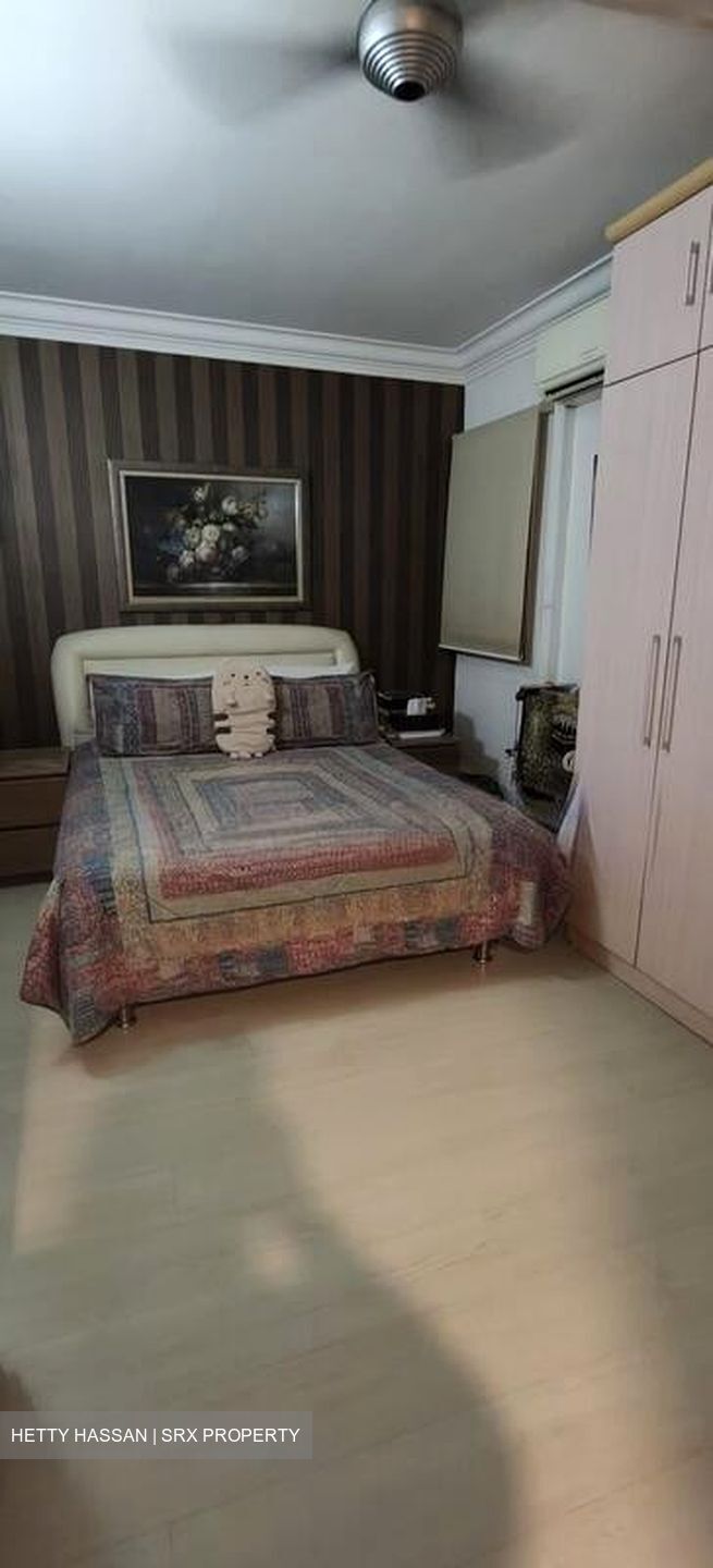 Blk 136 Rivervale Plains (Sengkang), HDB Executive #500421951